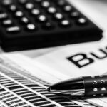 副業はいくらまで雑所得?事業所得との判定方法を税理士が解説